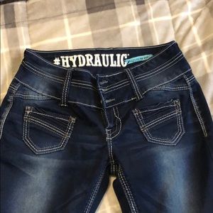 Hydraulic jeans